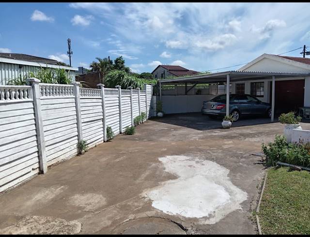 3 BEDROOM HOUSE FOR SALE IN MEREBANK EAST